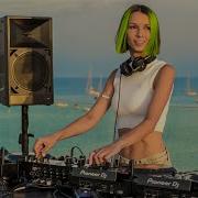 Miss Monique Siona Records 5Th Anniversary Ibiza Bay Progressive House Dj Mix